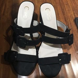 CComfort black sandals size 8